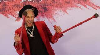 Watch: Injured Neymar celebrates 27th birthday on crutches