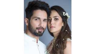Shahid Kapoor's latest picture with wife Mira Rajput is all about love!