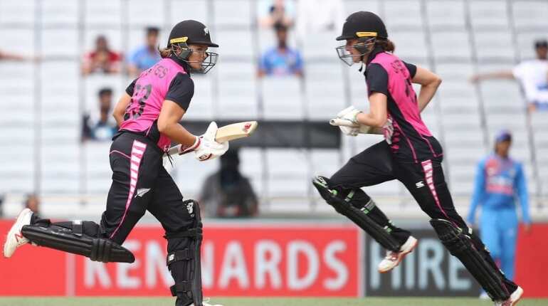 India women lose 2nd T20 to New Zealand; concede series India women lose 2nd T20 to New Zealand; concede series