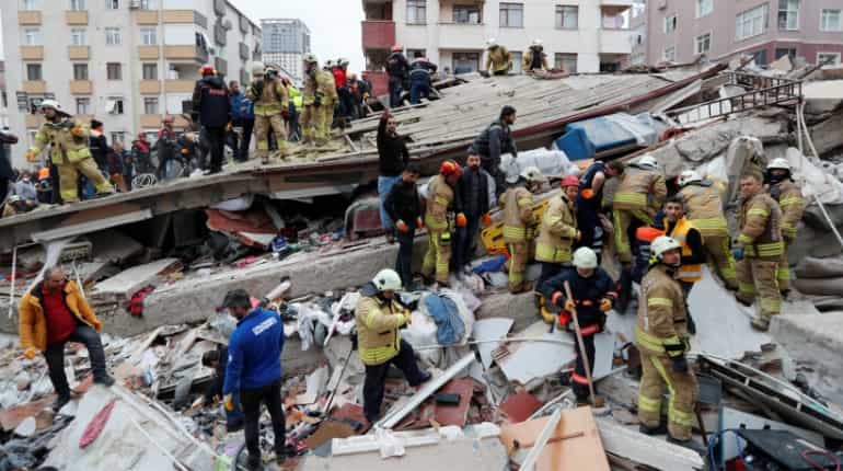 Istanbul building collapse