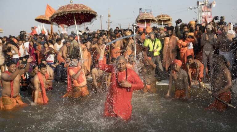 Devotees prefer early-morning dip at Kumbh to avoid rush, reach back home in time