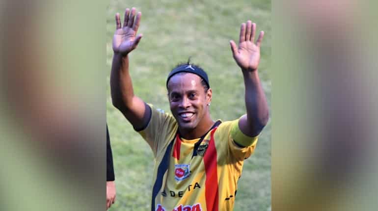 Former Brazilian footballer Ronaldinho trained in Flamengo's ground where fatal fire killed 10