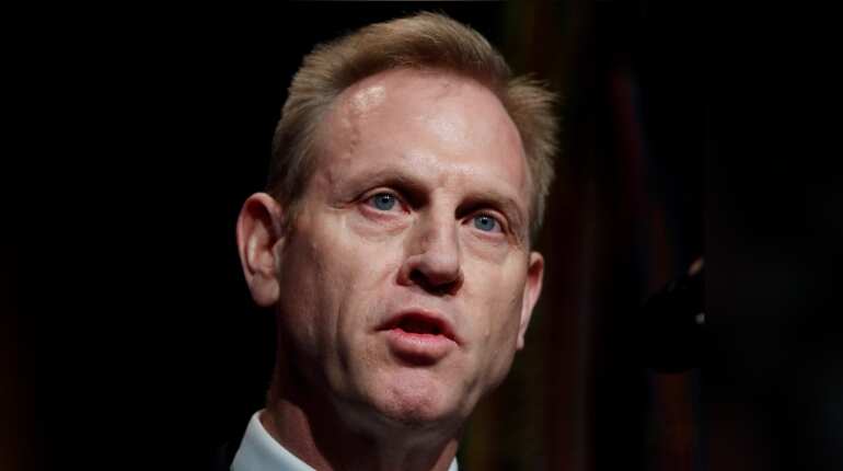 Acting Pentagon chief makes surprise Baghdad visit