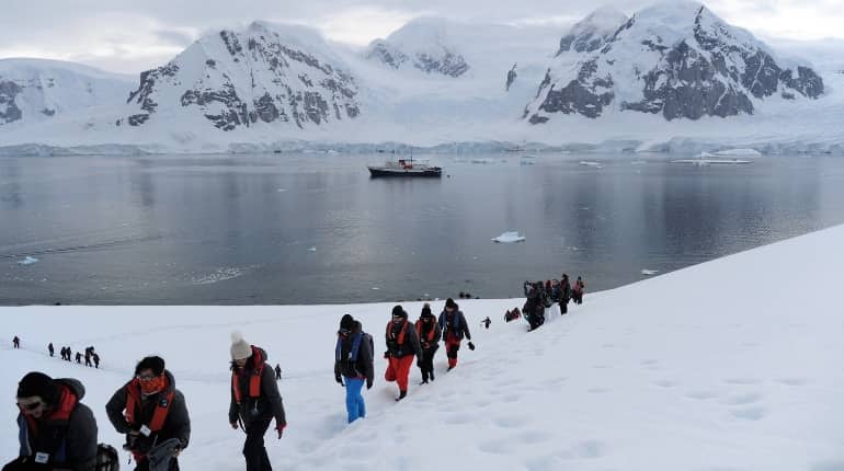 Women from all over the world promote a female 'big bang' in science