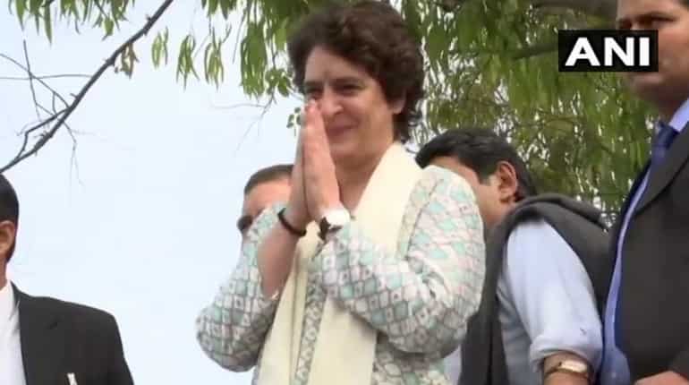 Smriti Irani insulted people of Amethi by distributing shoes: Priyanka Gandhi Vadra Smriti Irani insulted people of Amethi by distributing shoes: Priyanka Gandhi Vadra