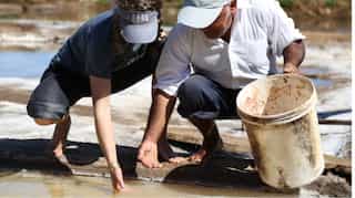 Tourists can learn 500-year-old trade of salt-making in Chile