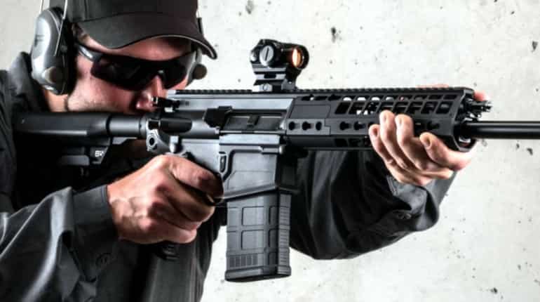 Indian Army receives first batch of Sig Sauer assault rifles to fight against terrorists, Pakistan Army on LoC