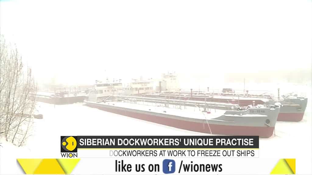 Siberian dockworkers at work in minus 50 degree Celsius