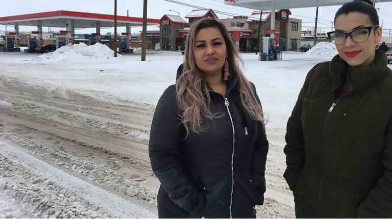 US women detained for speaking Spanish sue border agency US women detained for speaking Spanish sue border agency