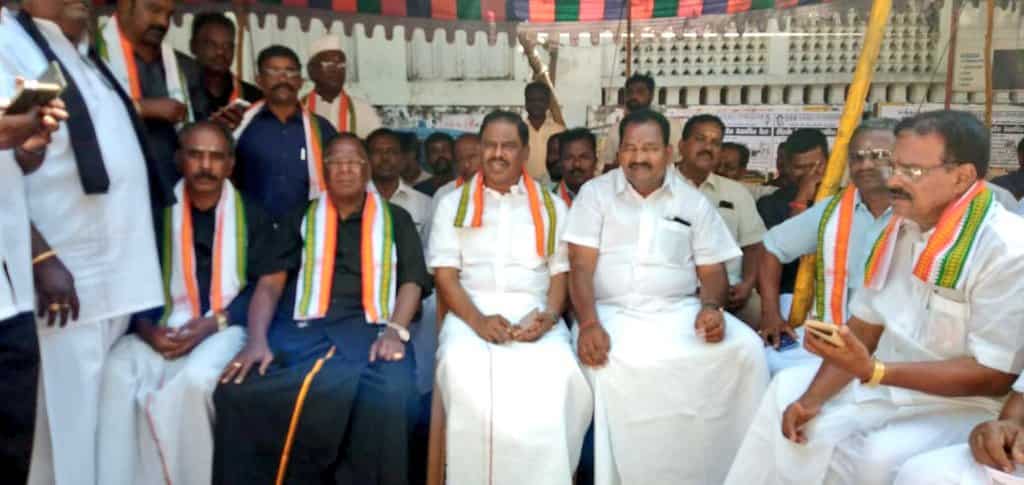 Kiran Bedi pens 'open' letter to protesting Puducherry CM Narayanasamy Kiran Bedi pens 'open' letter to protesting Puducherry CM Narayanasamy