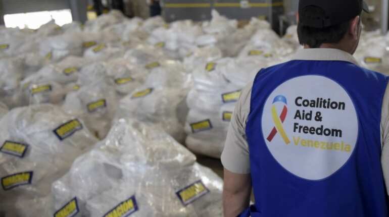 Venezuela aid from US lands in Curacao