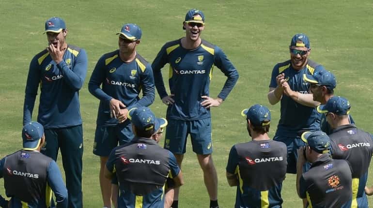 India vs Australia: Matthew Hayden drops in at Oz nets to help players tackle Indian bowlers India vs Australia: Matthew Hayden drops in at Oz nets to help players tackle Indian bowlers