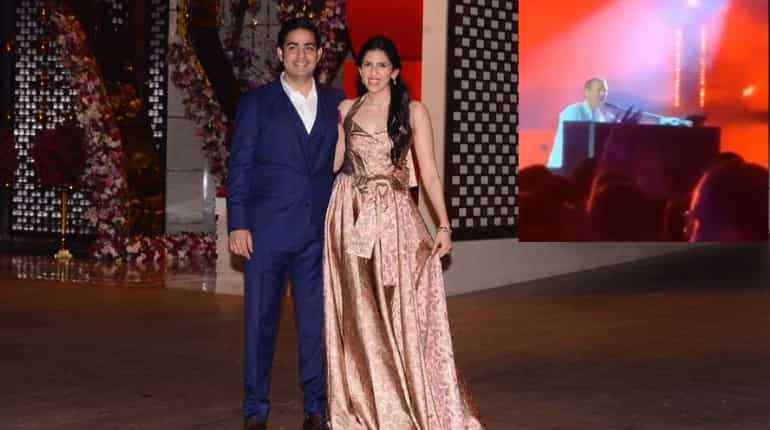 Chris Martin, The Chainsmokers perform at Akash Ambani, Shloka Mehta's pre-wedding bash; see inside pics, videos