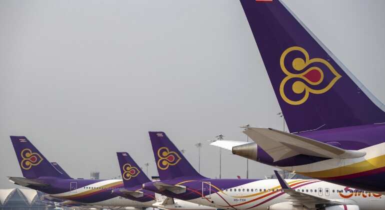 Thousands scramble as Thai Airways cancels flights over Pakistan Thousands scramble as Thai Airways cancels flights over Pakistan