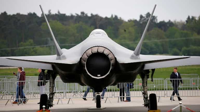 Singapore plans to buy four F-35 jets, with option to buy 8 more Singapore plans to buy four F-35 jets, with option to buy 8 more