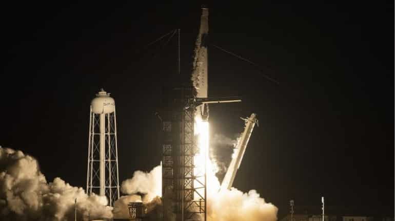 SpaceX astronaut capsule separates from rocket, is en route to International Space Station SpaceX astronaut capsule separates from rocket, is en route to International Space Station