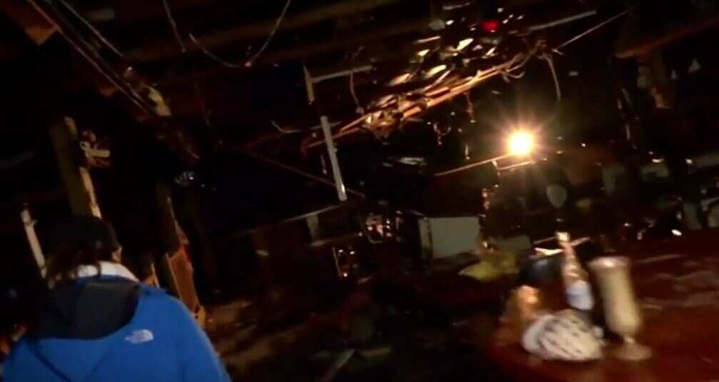 At least fourteen dead in Alabama tornado: Official 