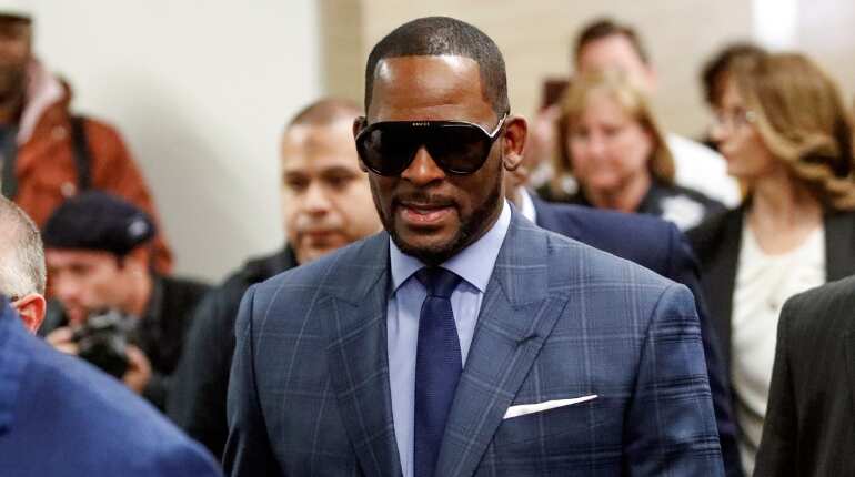 R Kelly goes back to jail for unpaid child support right after appearing on TV for a tell-all interview R Kelly goes back to jail for unpaid child support right after appearing on TV for a tell-all interview