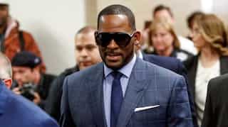 R Kelly's girlfriends claim their parents are lying for money