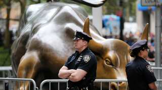 United States posts record annual trade deficit