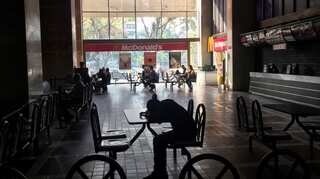 Venezuela: Maduro shuts schools, suspends working day as blackout enters second day