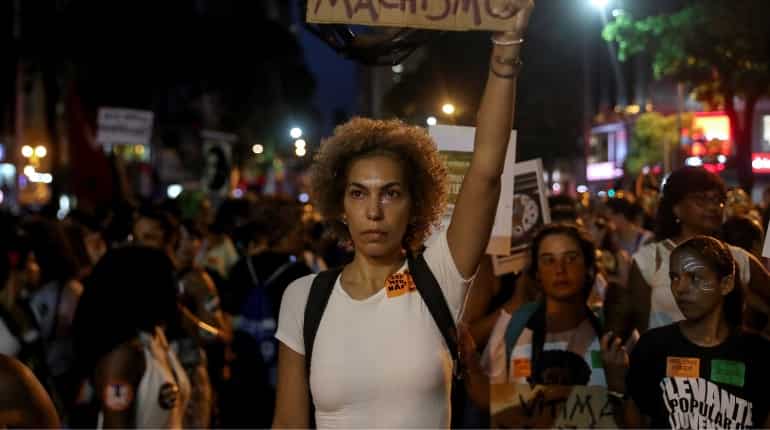Thousands march in Brazil for women's rights, against Brazilian government Thousands march in Brazil for women's rights, against Brazilian government