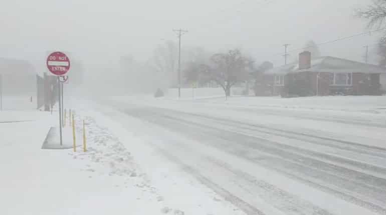 'Bomb cyclone' triggers flooding on Mississippi, Missouri rivers