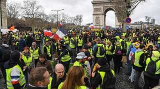 Thousands of Paris police deployed over 'yellow vest' clash fears