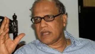 Ex-Goa CM Digambar Kamat leaves for Delhi amid rumours of joining BJP