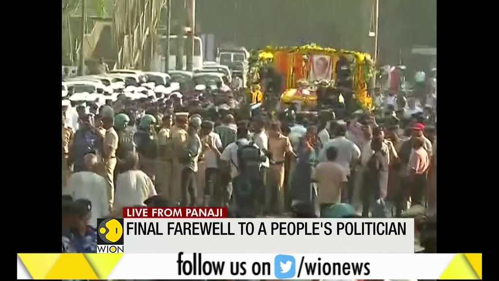 Thousands bid fond farewell to Manohar Parrikar
