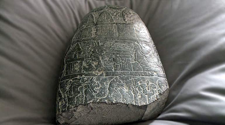 UK returns 3,000-year-old tablet looted during Iraq War