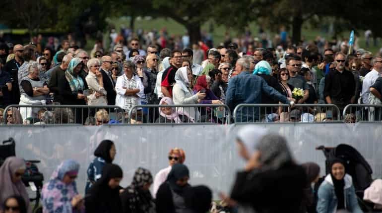 New Zealand mosque shooting: Call to prayer, two-minute silence honour Christchurch victims New Zealand mosque shooting: Call to prayer, two-minute silence honour Christchurch victims