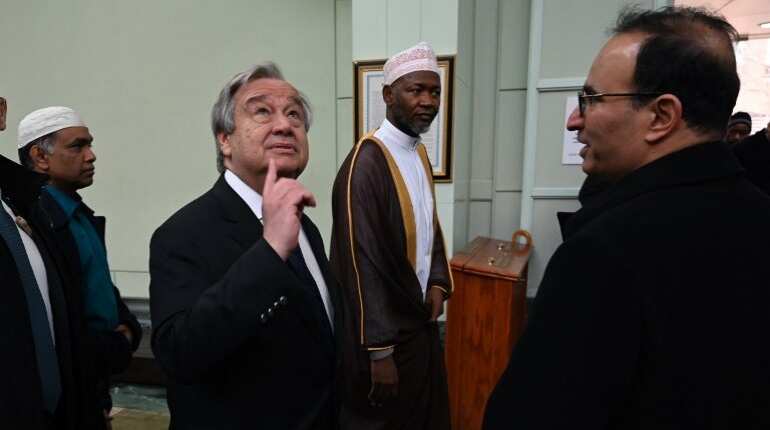 At New York mosque, UN chief Guterres pledges to help protect religious sites