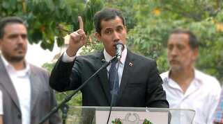Guaido says Maduro paid Russia with gold for military presence