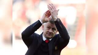 Ole Gunnar Solskjaer unimpressed as 'sloppy' United avoid banana skin
