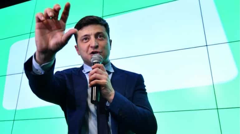 Partial results give comedian Zelensky strong lead in Ukraine vote Partial results give comedian Zelensky strong lead in Ukraine vote