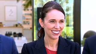 New Zealand PM Ardern pays an unnamed womens grocery bill