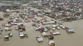 Iran orders new evacuations amid fresh flood fears