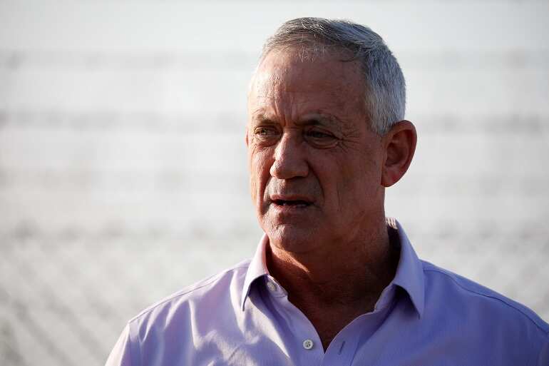 Israeli Arab parties back Gantz for PM in break with precedent