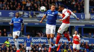 Premier League: Phil Jagielka the hero as Everton dent Arsenal's hopes of top-four finish