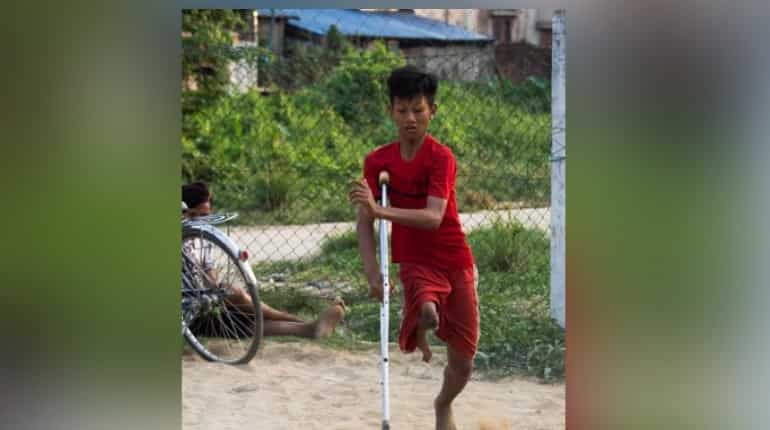 Lin's father is worried