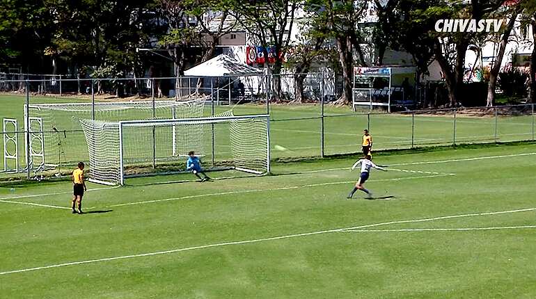 Wondergoal! Lucky penalty kick flies off crossbar, bounces in