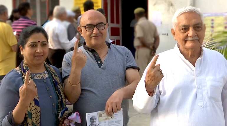 Big numbers turn out for first day of India's general election