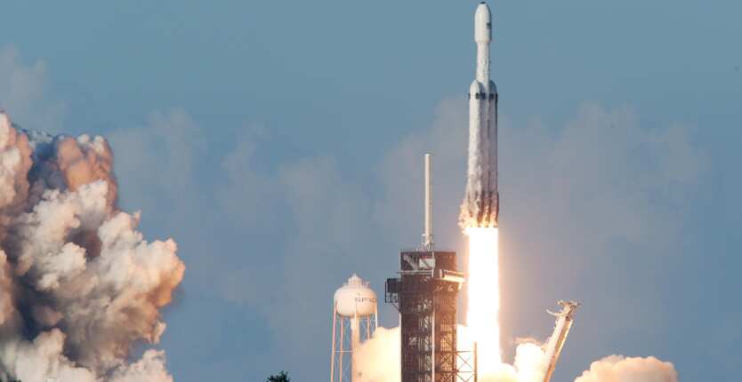 SpaceX Falcon Heavy rocket launches first commercial flight SpaceX Falcon Heavy rocket launches first commercial flight