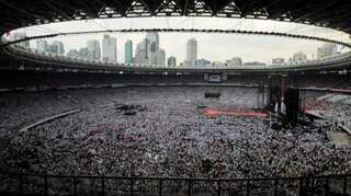 Indonesia campaign rallies draw tens of thousands