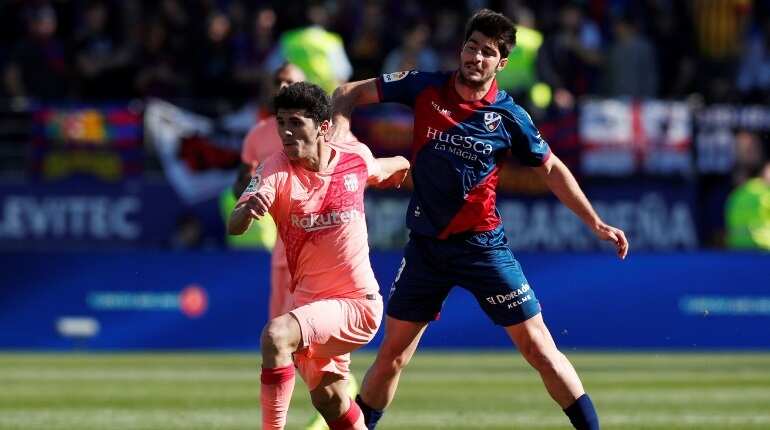 Makeshift Barcelona draw with basement club Huesca Makeshift Barcelona draw with basement club Huesca
