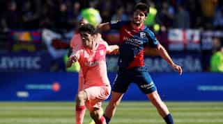 Makeshift Barcelona draw with basement club Huesca