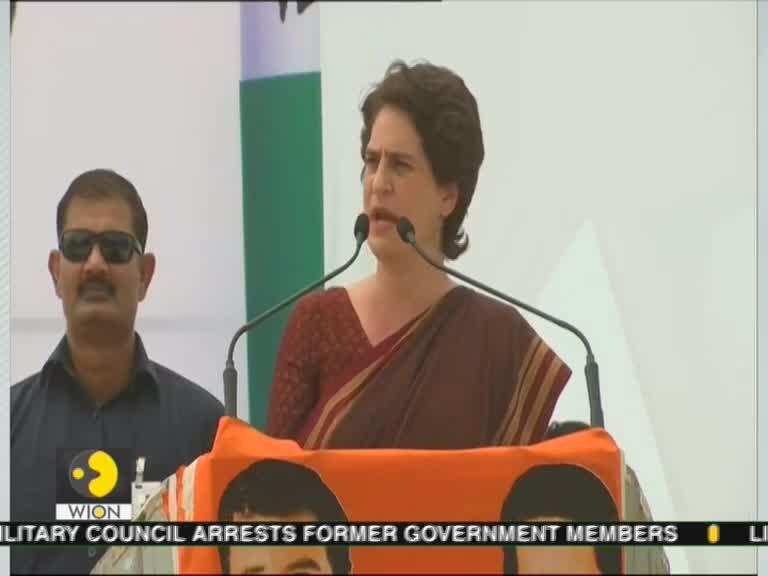 Priyanka Gandhi addresses rally in Fatehpur Sikri in UP along with Rahul Gandhi