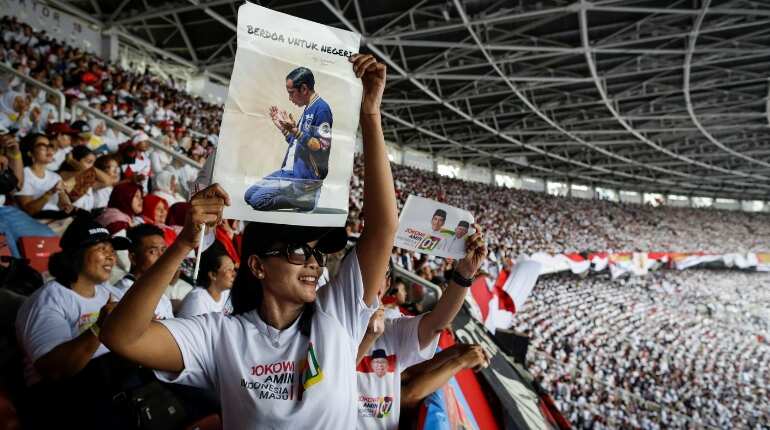 Campaigns centred around economy, nationalism