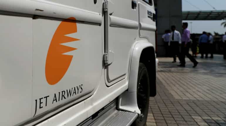 Plea in Delhi High Court to provide refund or alternative flights to Jet Airways passengers Plea in Delhi High Court to provide refund or alternative flights to Jet Airways passengers
